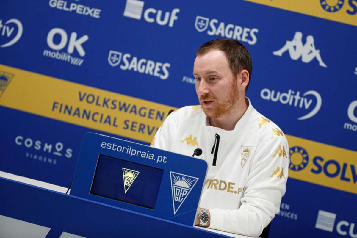 Ian Cahtro quer Estoril ambicioso: "O mundo não vai acabar depois destes três jogos"