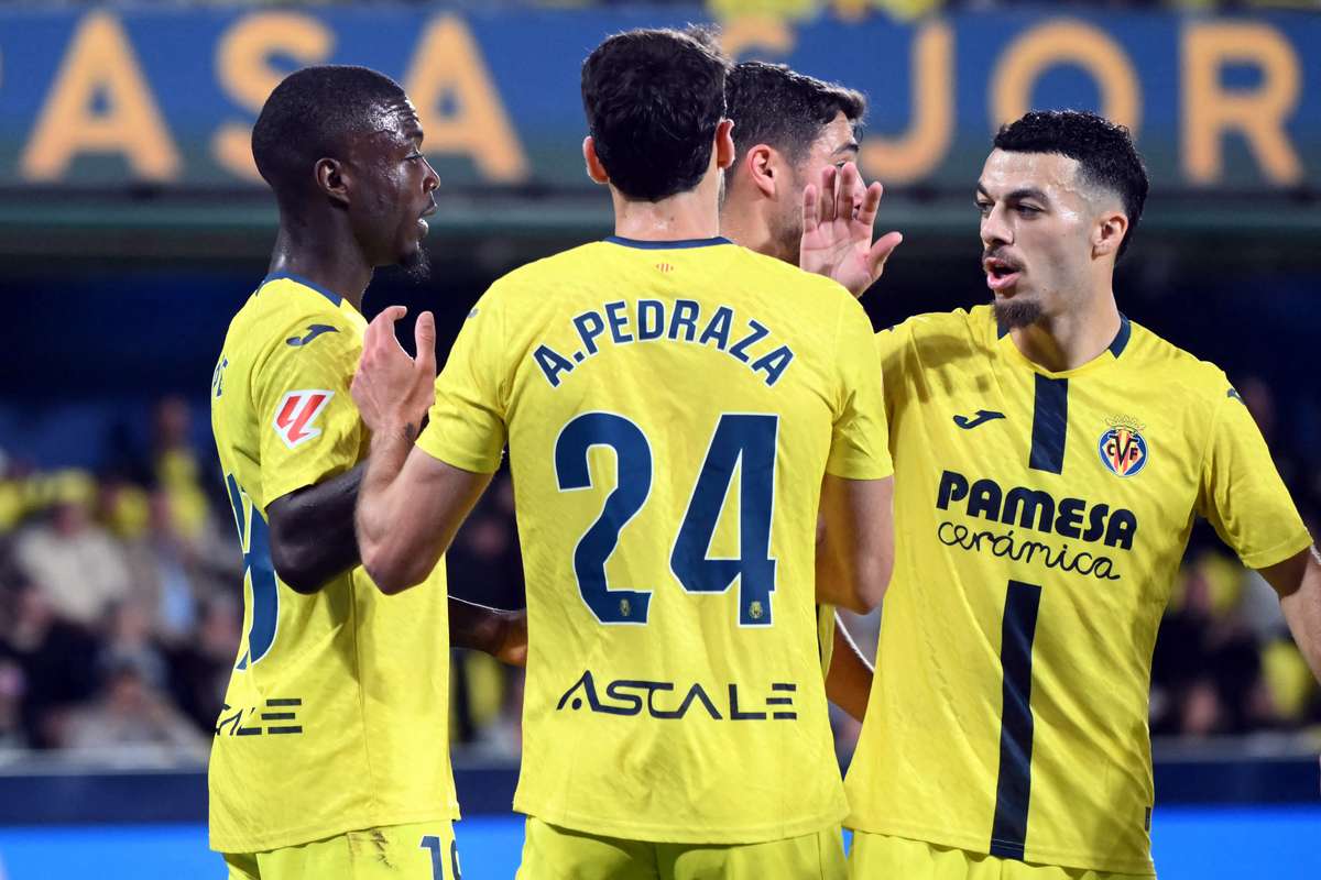 Villarreal esmaga Levante e assegura lugar na Champions Atlético vence Valencia