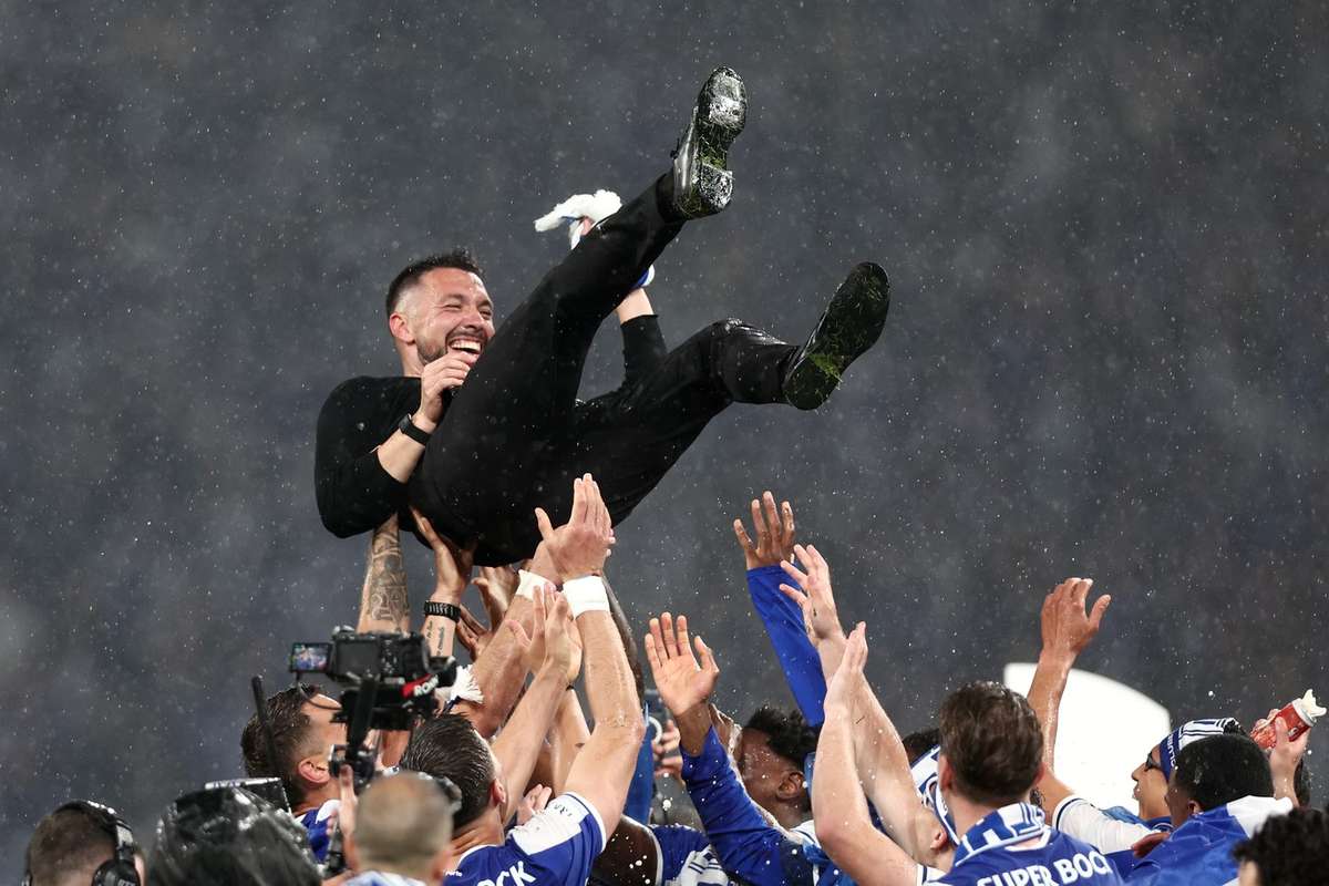 Porto win Portuguese title for first time since 2022 with narrow win over Alverca