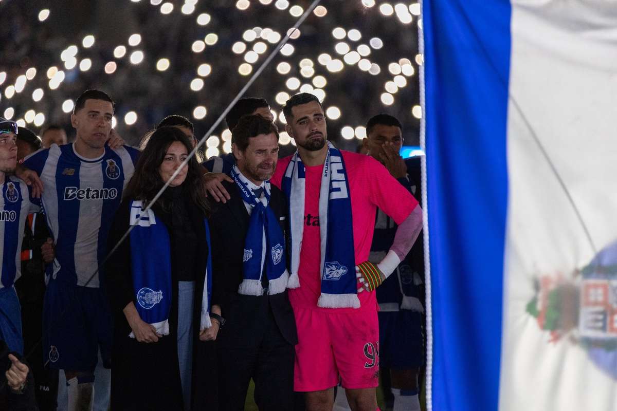 FC Porto conquista título: Dedico o triunfo a Pinto da Costa e Jorge Costa, afirma André Villas-Boas