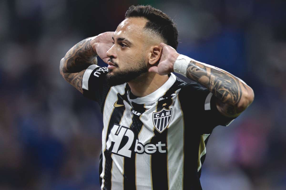 Atlético-MG desvaloriza crise, controla dérbi frente ao Cruzeiro e regressa às vitórias no Brasileirão