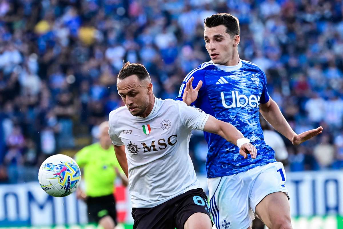 Inter aproxima se do ceu titulo italiano apos empate do Napoli
