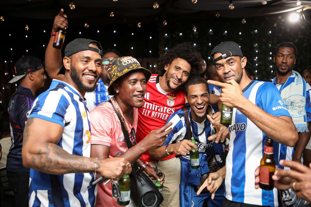 FC Porto conquista o título: Celebrações em Cabo Verde homenageiam Jorge Costa e incluem convite a Villas-Boas