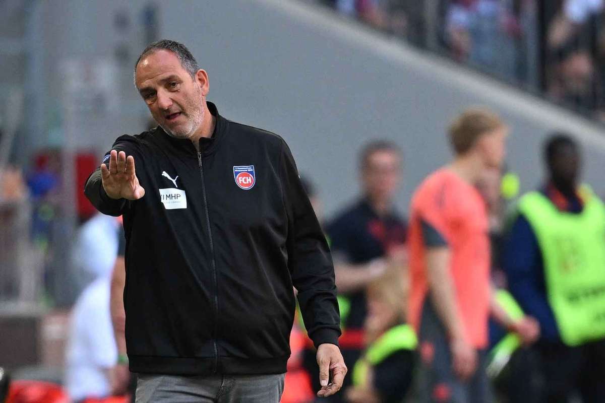 Wird Trainerikone Schmidt beim 1. FC Heidenheim bleiben? Vorstandsleiter zweifelt