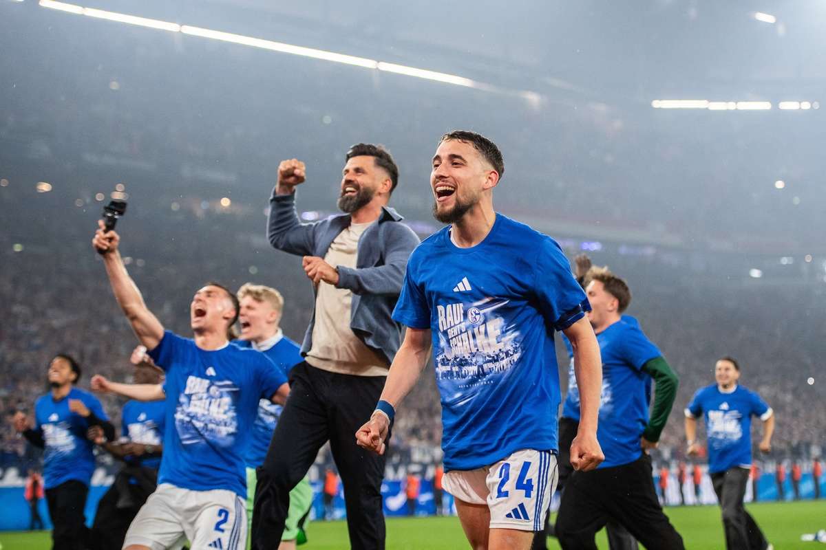 Ideales Wochenende für Schalke 04: Aufstiegsfeier dann kommt der Titel