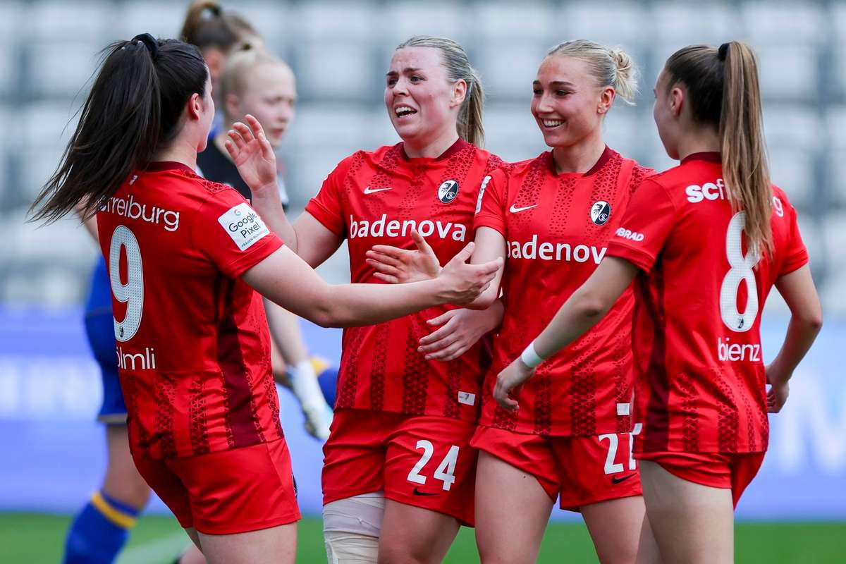 Jena verliert gegen Freiburg und steigt ab, Essen in Bedraengnis
