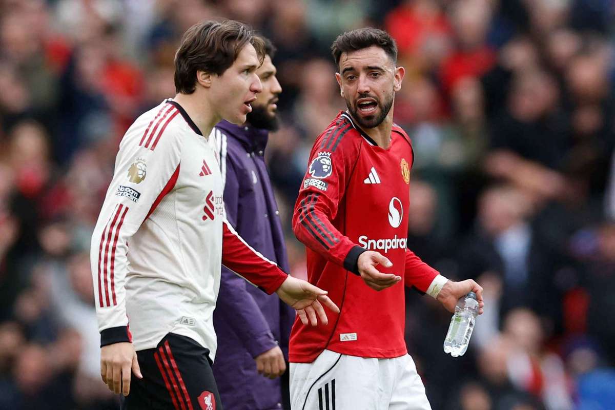 Premier League: Manchester United assegura volta à Liga dos Campeões ao vencer o Liverpool por 3-2