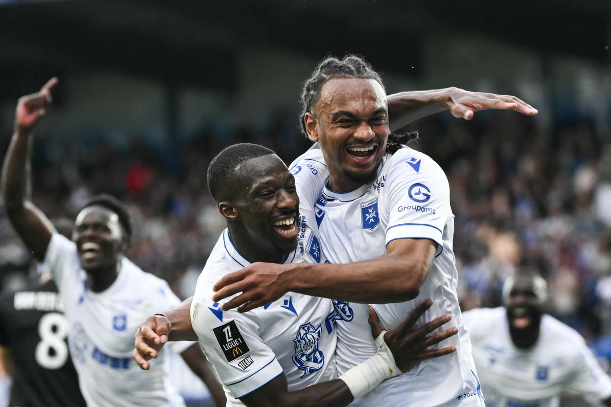 Auxerre triomphe dans un duel décisif face à Angers et garde l'espoir du maintien sans barrage