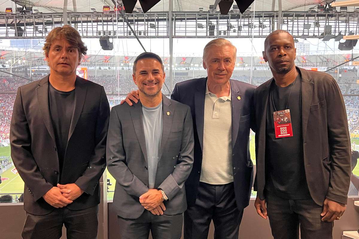 Ancelotti presente no jogo Flamengo contra Vasco no Maracanã