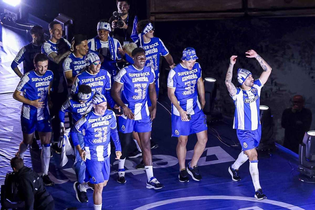 FC Porto conquista título e ações despencam 4,73% para 3,22 euros