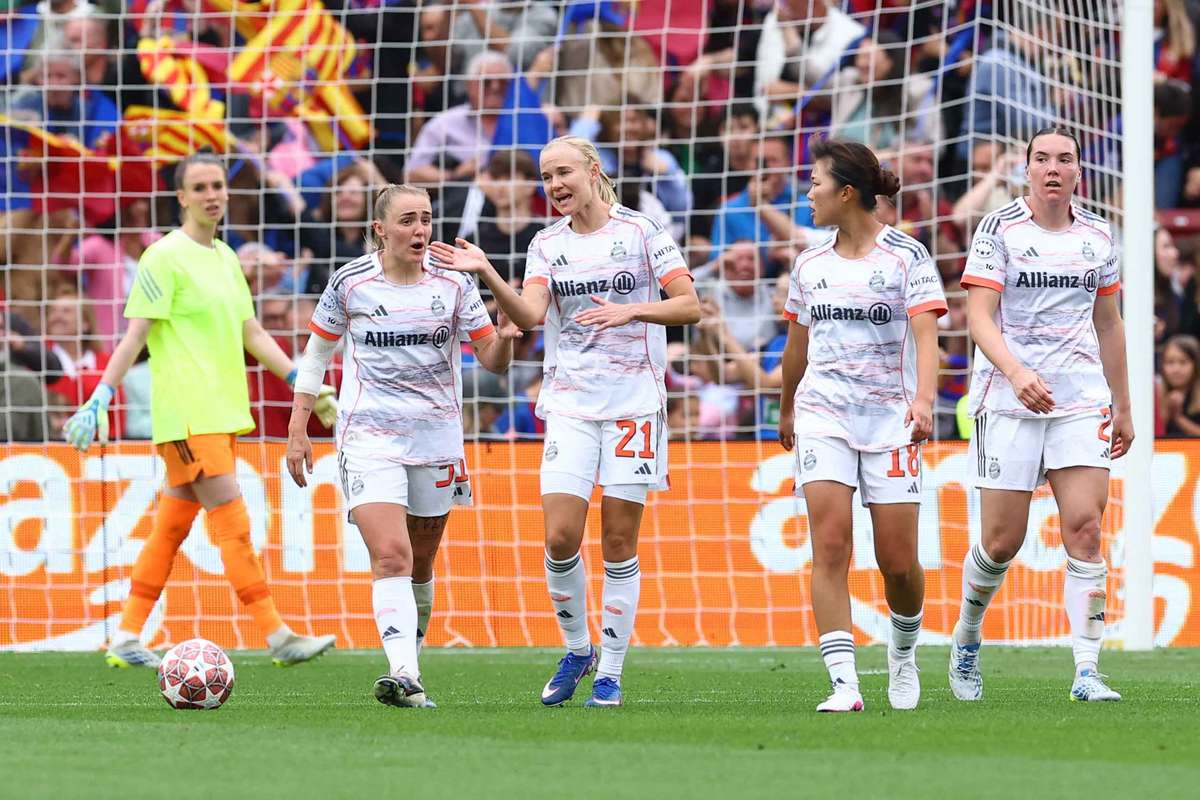 Feminino Bayern mantém dignidade após queda diante do Barcelona