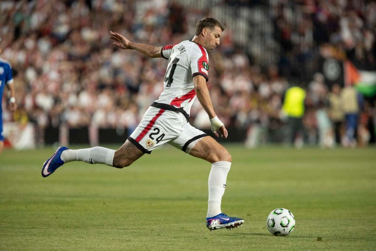 Lejeune extiende su contrato con el Rayo hasta 2028