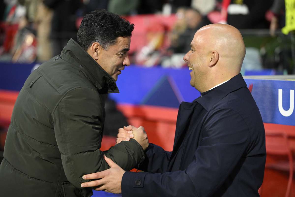 Ajax Eyeing Girona Boss Míchel as Top Choice with Arne Slot Turning Down Offer