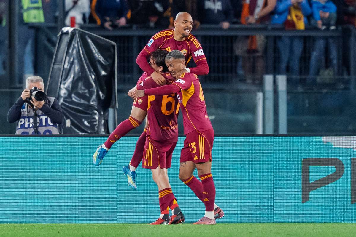 Liga Italiana: Roma goleia Fiorentina (4-0) e aproxima-se da Champions