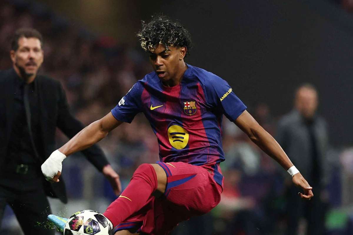 Lamine Yamal regressa aos treinos no relvado e traz otimismo à seleção espanhola para o Mundial