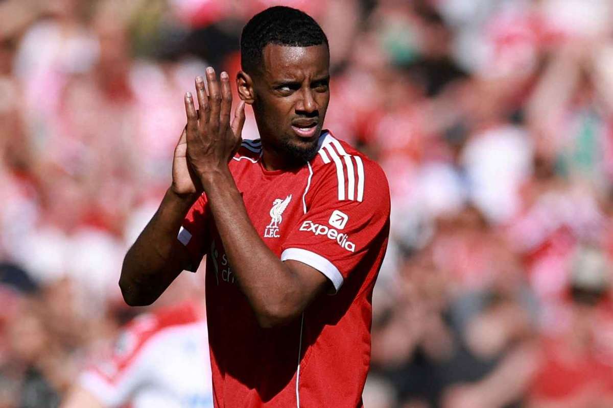 Premier League Clubs See Unprecedented Losses Driven by Urge to Overspend
