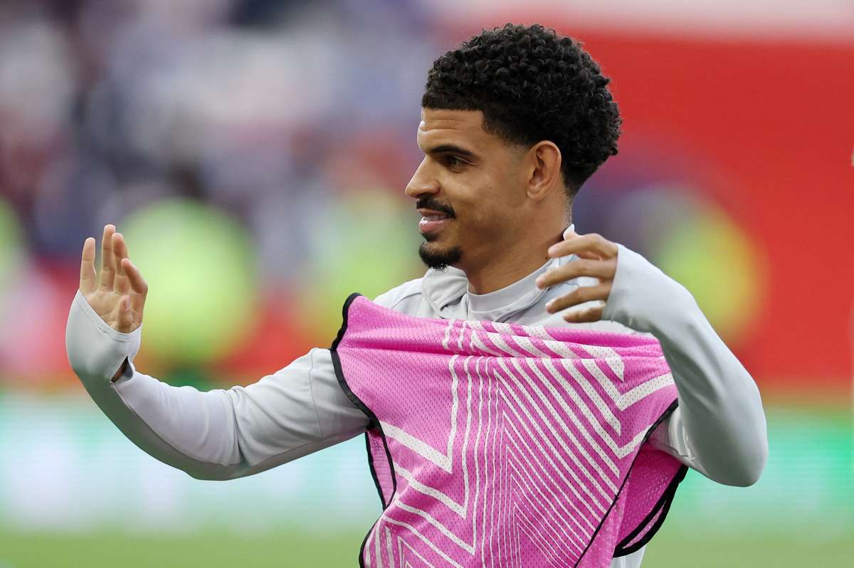 Forest on tenterhooks over Gibbs-White fitness for Villa showdown