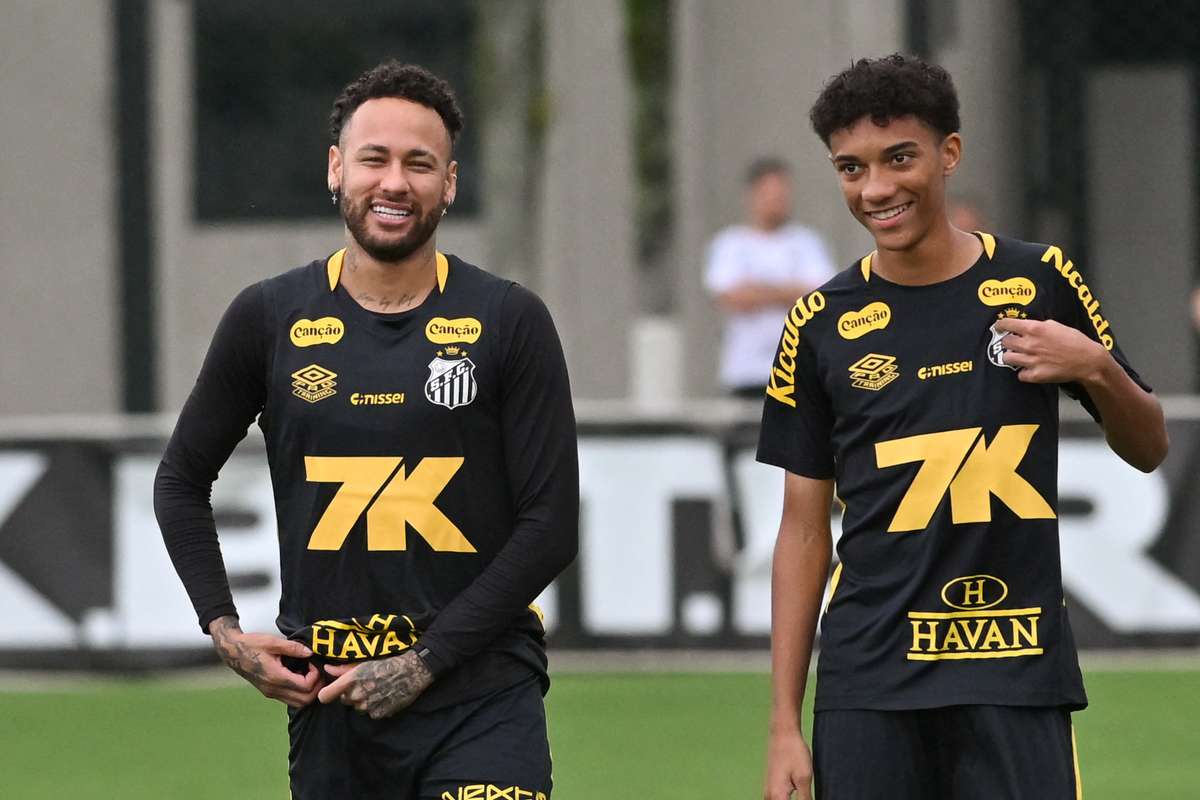 Neymar pede perdão após discussão com Robinho Jr. e resolve controvérsia no Santos
