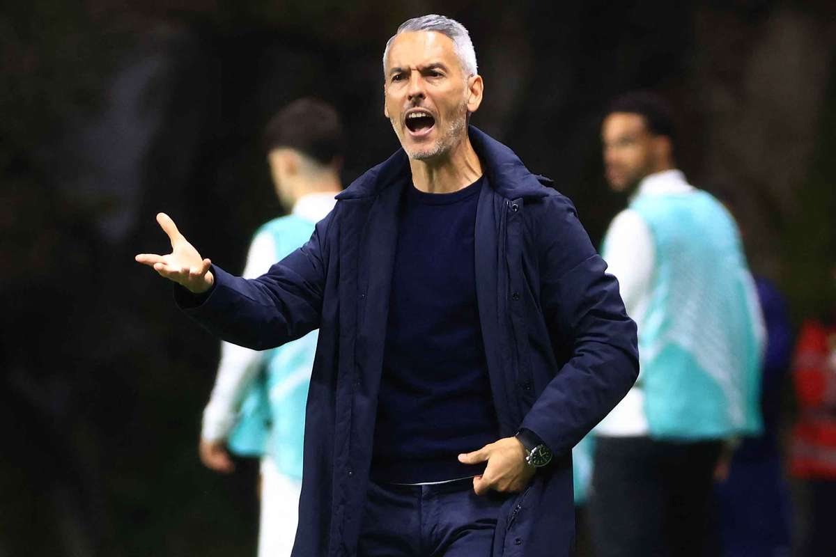 Vicens não assegura presença de Horta no jogo em Friburgo: "É preciso cautela"