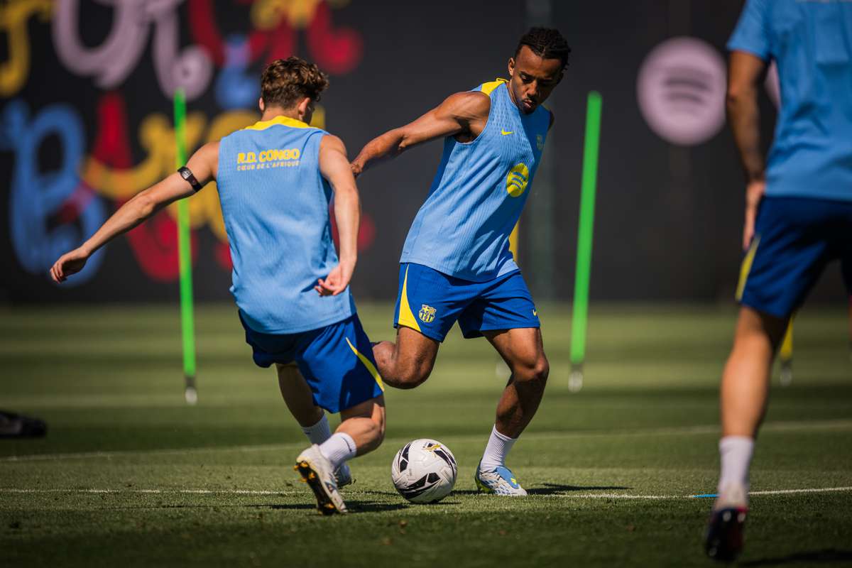 Koundé Antecipa o Clássico: "Seria Ideal Conquistar a LaLiga no Camp Nou"