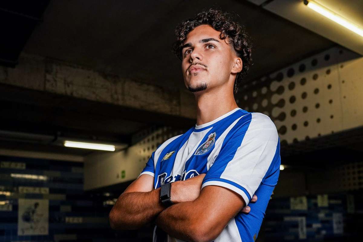 João Teixeira extiende su compromiso por cinco años con el Oporto
