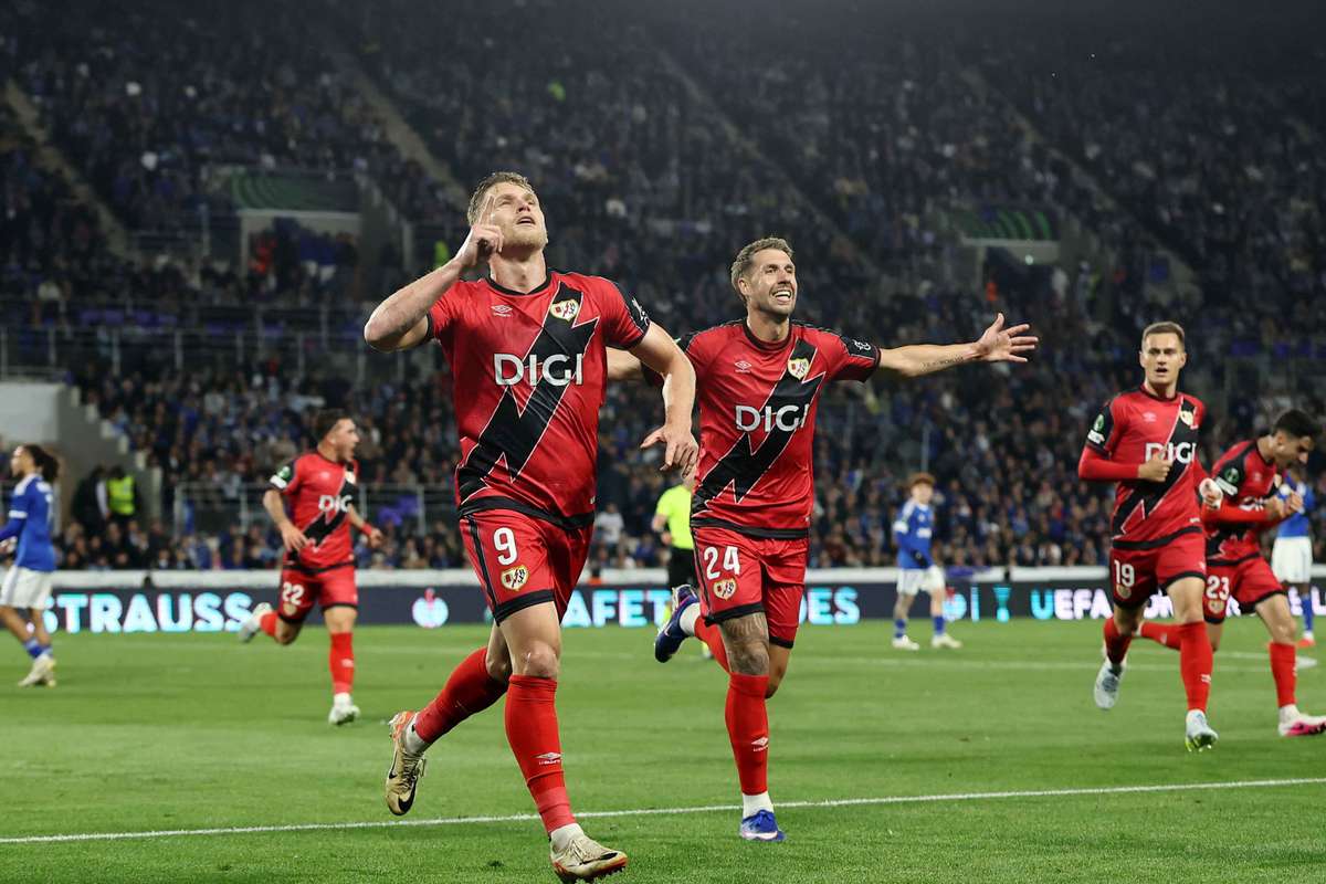 Rayo Vallecano melaju ke final Conference League usai mengalahkan Strasbourg secara mepet