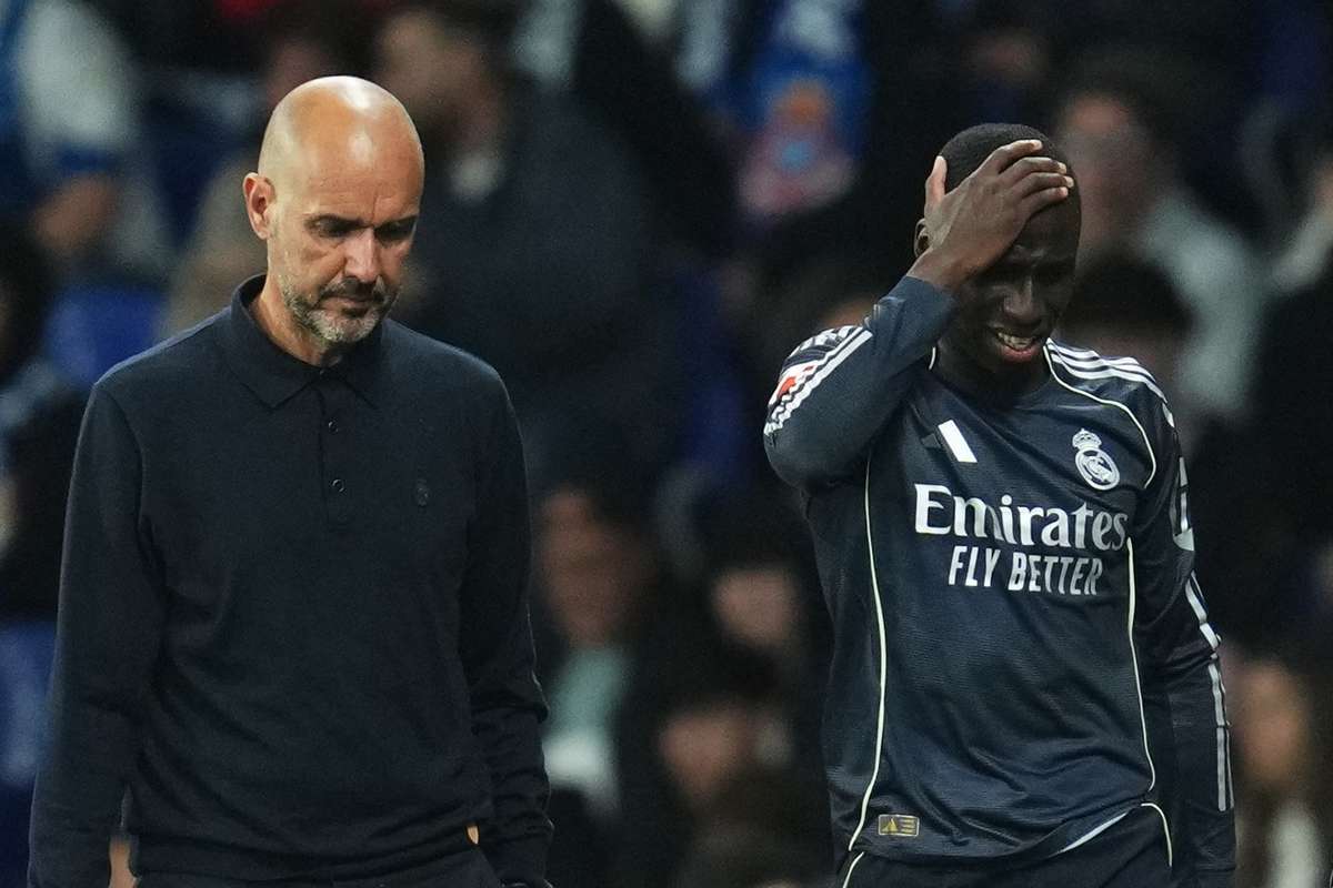 Ferland Mendy pode ficar fora dos relvados durante um ano após novo revés físico