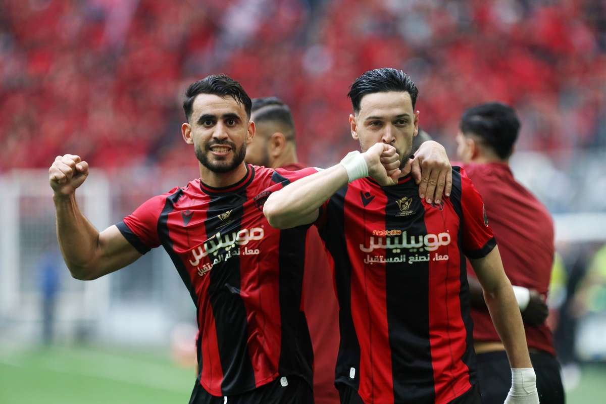 Finale CAF Confederation Cup: N’Diaye afferma che l’USM Alger e gia motivata contro lo Zamalek