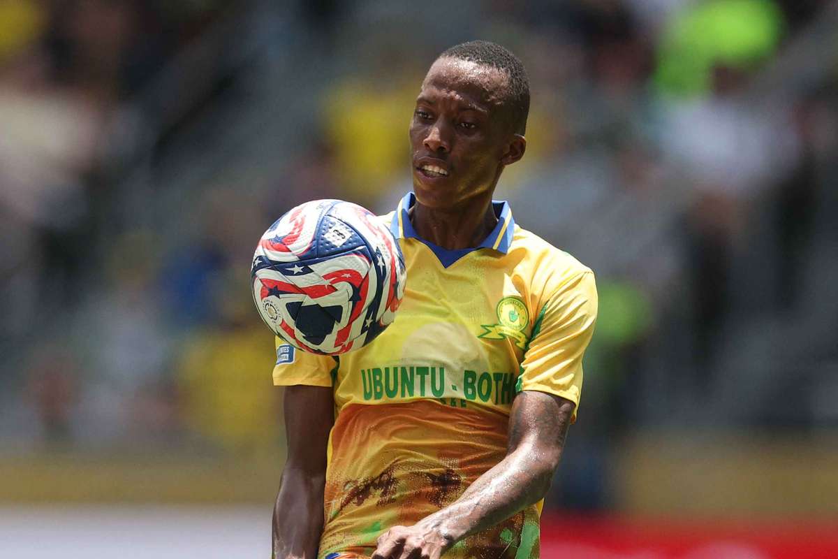 Divine Lunga Sebut Mamelodi Sundowns yang Sedih Harus Segera Bangkit Hadapi Siwelele