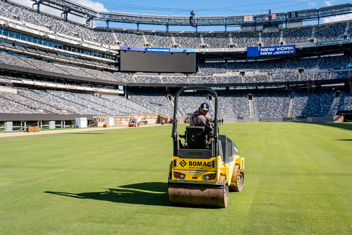 Campo in erba per la finale della Coppa del Mondo FIFA montato allo stadio MetLife
