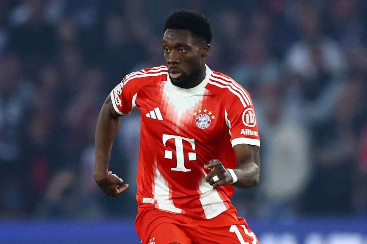 Lesão afasta Alphonso Davies do Bayern por várias semanas