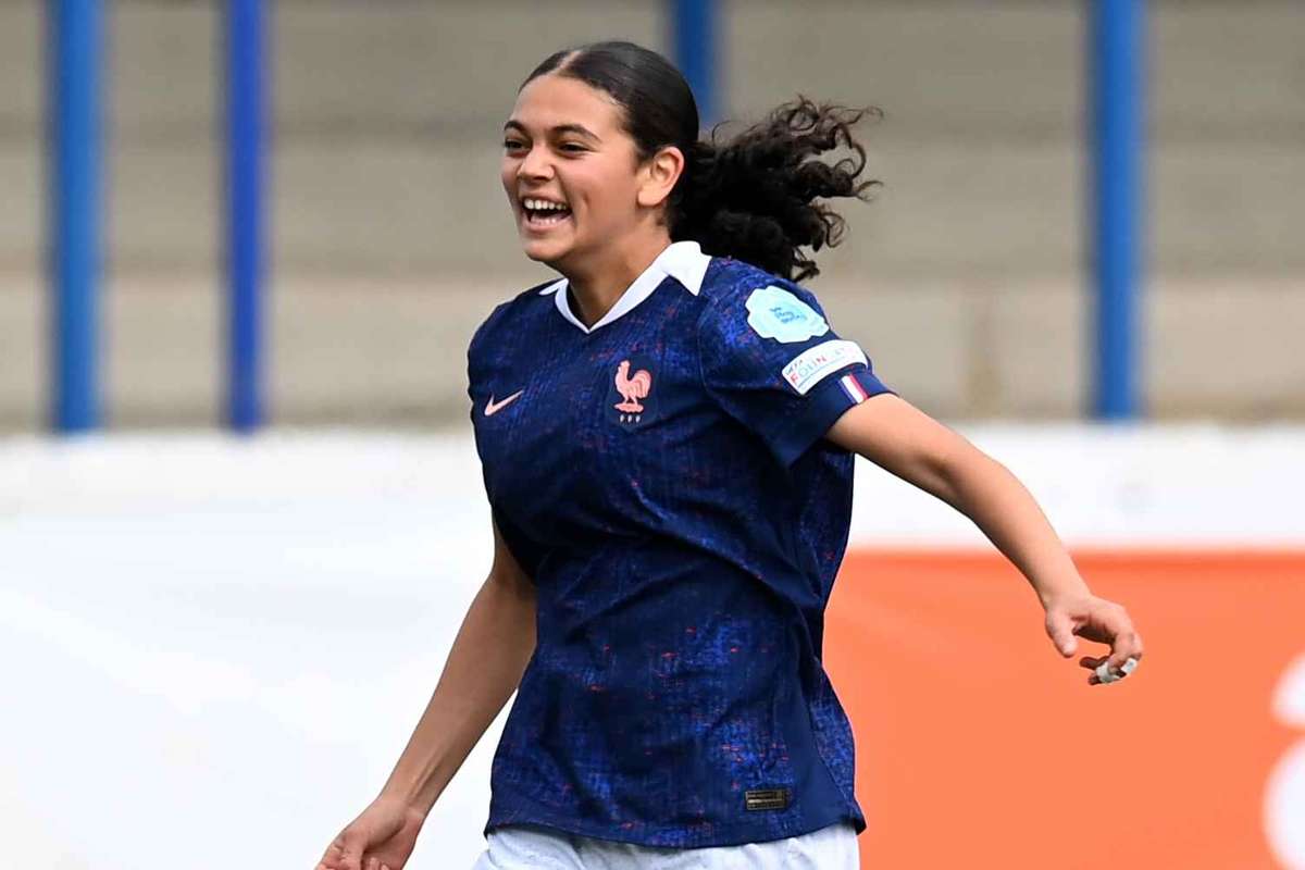 À lEuro U17 les Bleuettes françaises domptent lEspagne et visent les demi finales