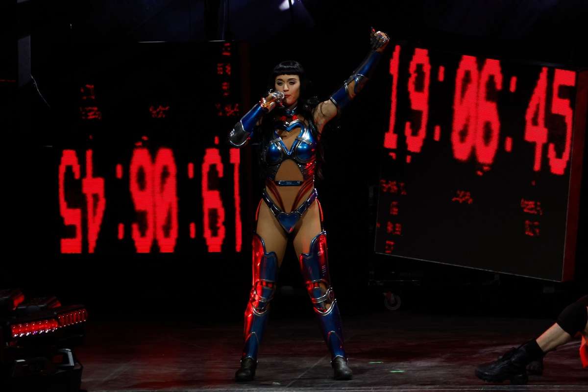 WM Eröffnung mit drei Shows Michael Bublé und Katy Perry bestätigen FIFA Beteiligung