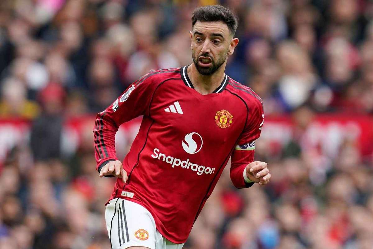 Bruno Fernandes do Manchester United ultrapassa Haaland e Rice ao vencer prémio de relevo