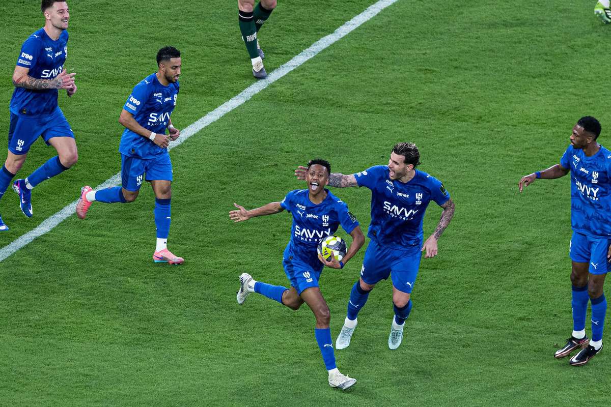 Arábia Saudita: Rúben Neves contribui para o triunfo do Al Hilal na Taça (1-2)