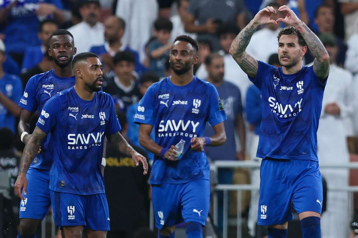 Al-Hilal derrota Al-Kholood com reviravolta e garante décimo título da Taça do Rei
