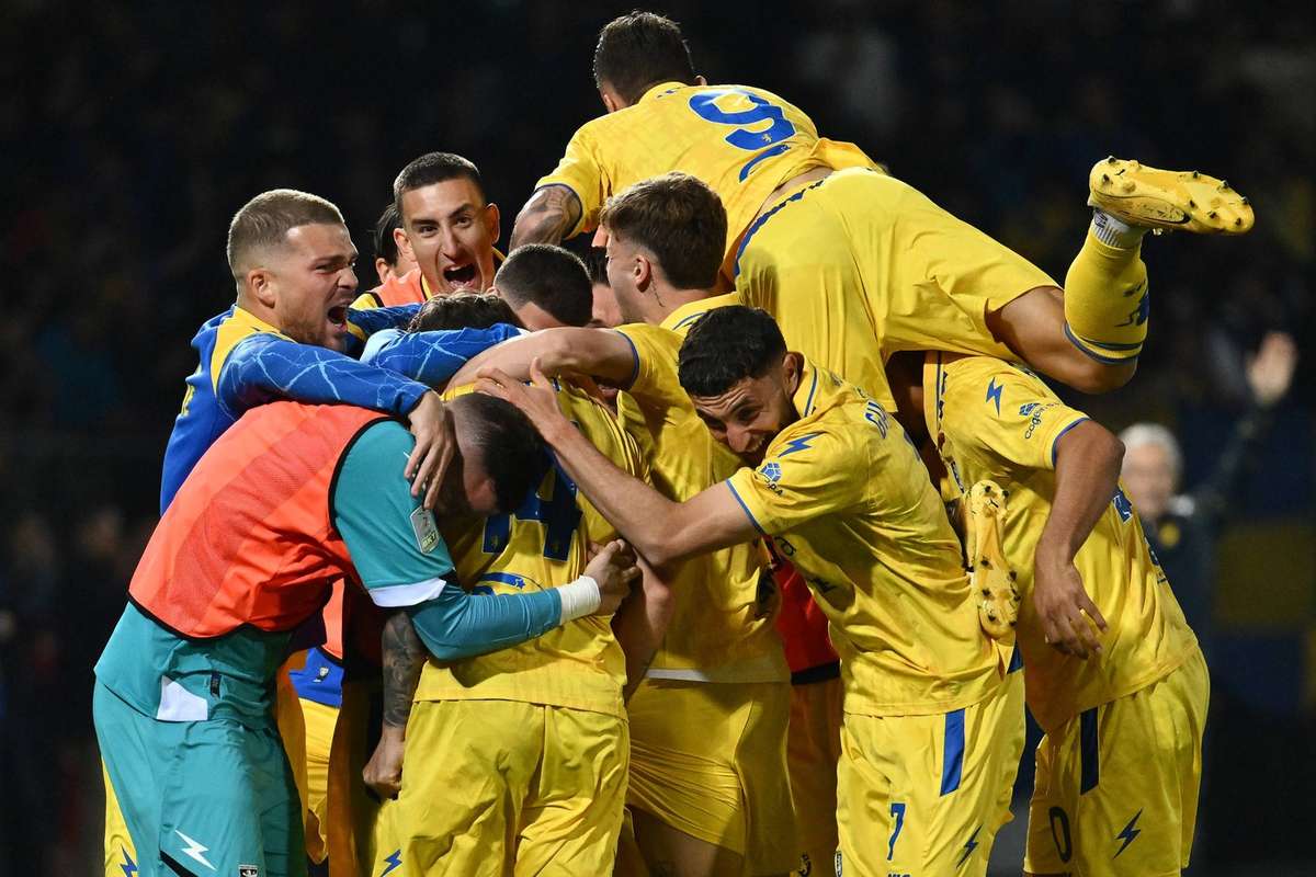 Itália: Frosinone retorna à Serie A, Bari enfrenta playouts e Pescara cai para Serie C