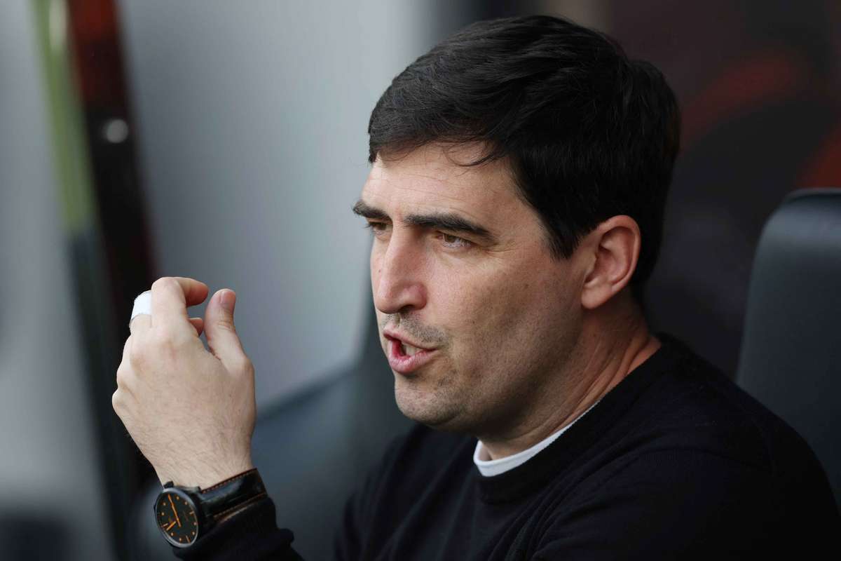 Crystal Palace Berambisi Datangkan Pelatih Bournemouth Andoni Iraola