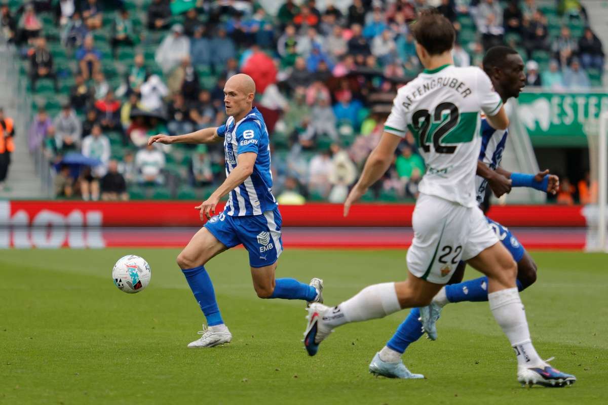 Un empate insuficiente que aviva la pelea por el descenso (1-1)