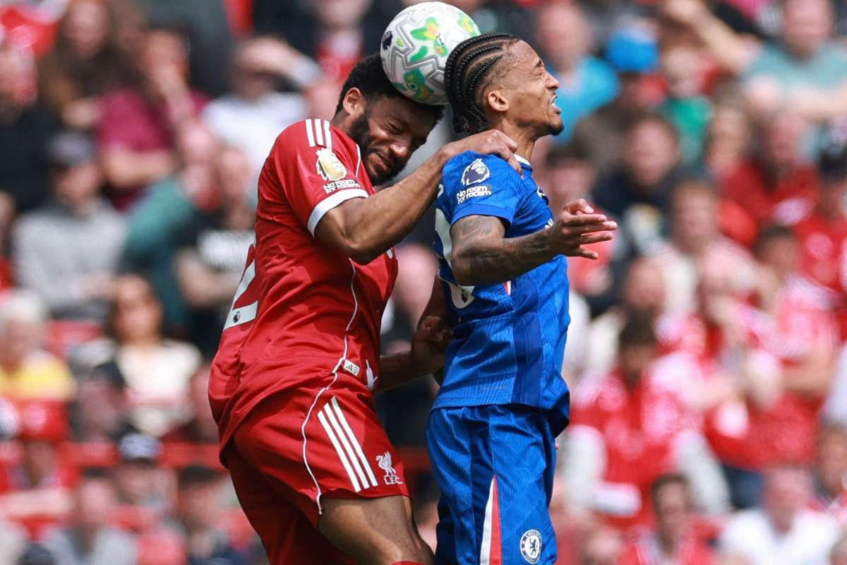 Liverpool e Chelsea dividem pontos em jogo sem brilho na Premier League