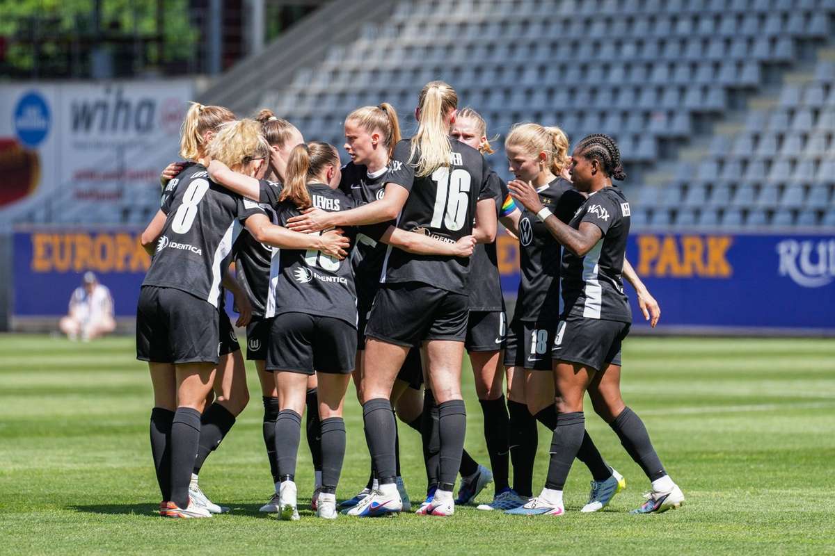 Frauen Bundesliga Wolfsburg holt Vizemeisterschaft