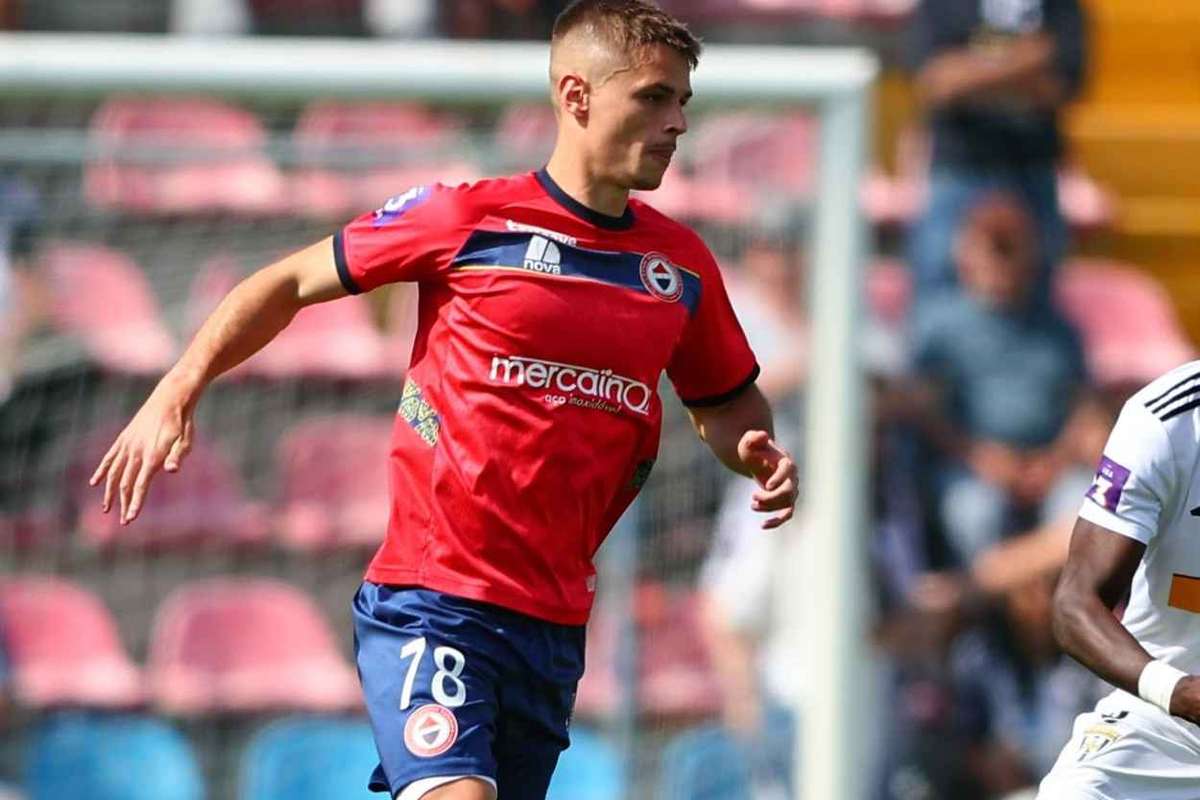 Liga 3: Empate entre Trofense e Vitória SC B (1-1)