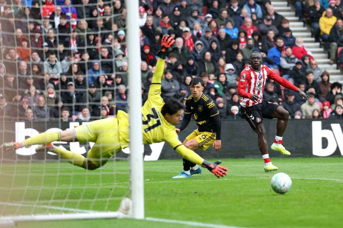 Sunderland ve desvanecerse sus sueños europeos con un empate ante el United (0-0)