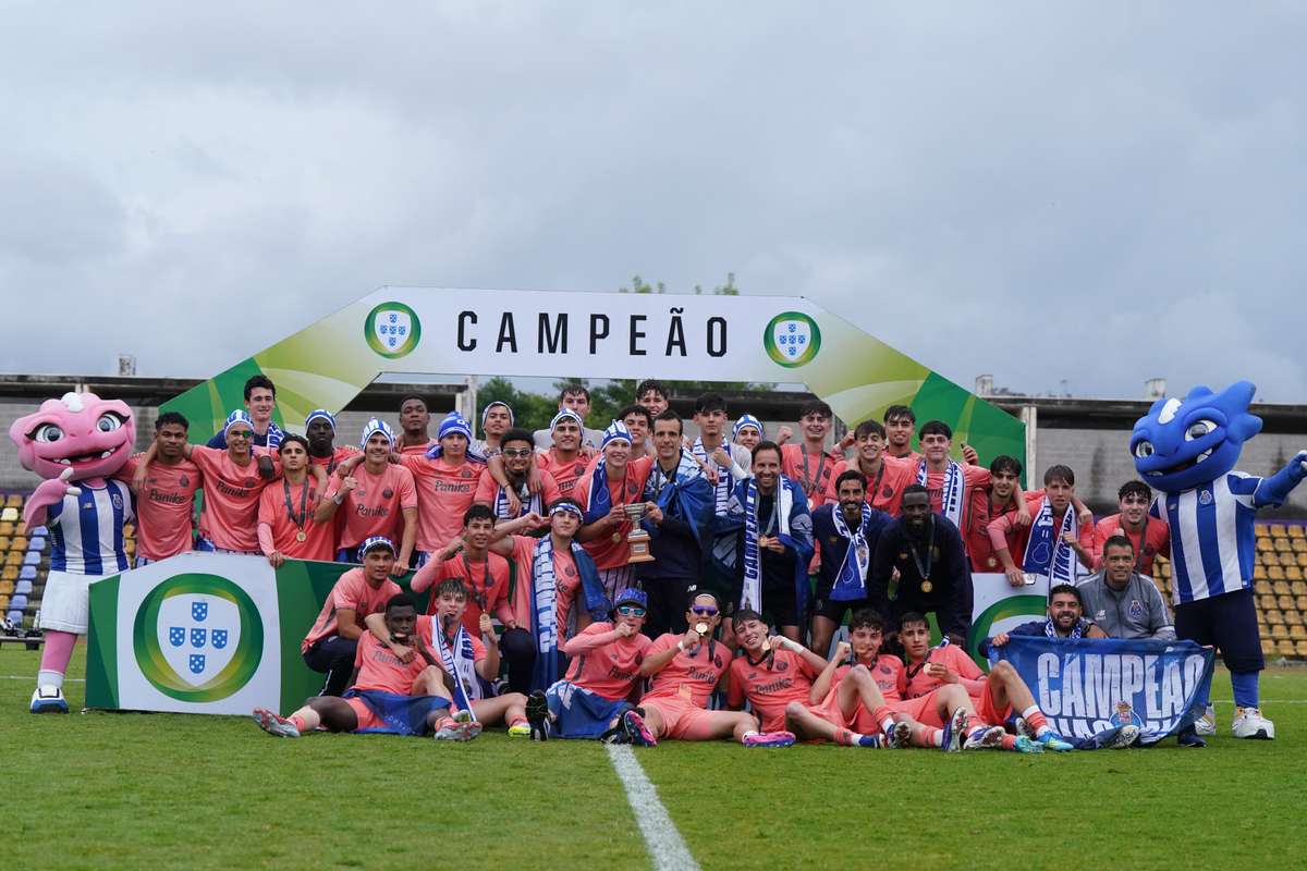 Juniores do FC Porto superam Famalicão por 3-2 e alcançam 24.º campeonato nacional