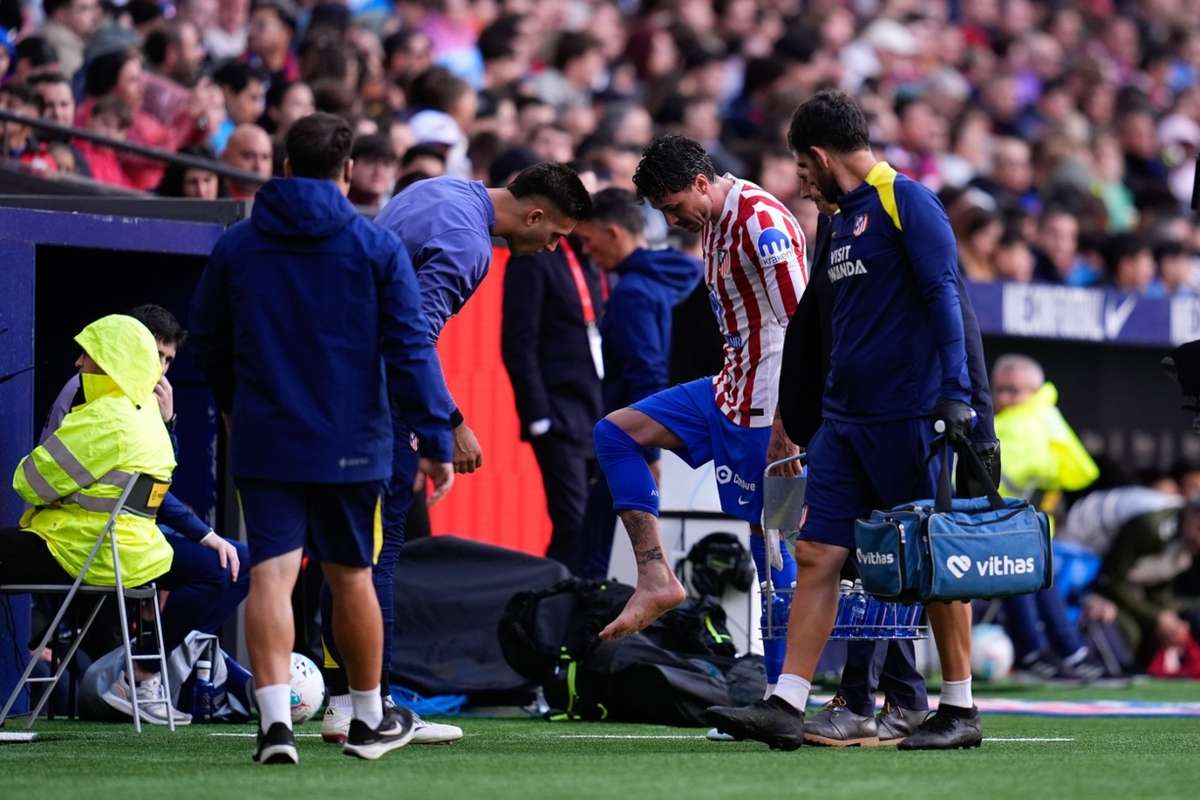 José María Giménez persiste com azar no Atlético de Madrid: somente 18 minutos em jogo