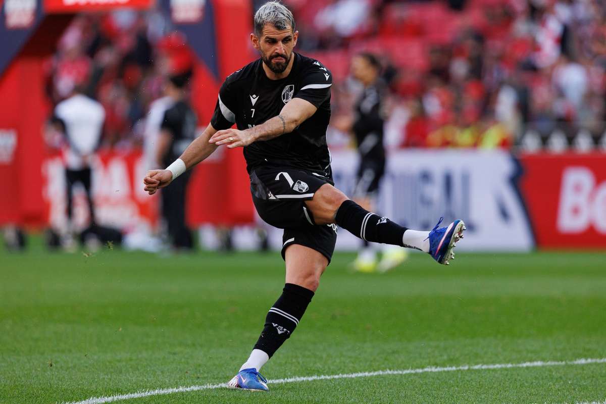Nélson Oliveira esclarece o afastamento da equipa do Vitória SC: Fiz isso cara a cara e assumindo as minhas palavras