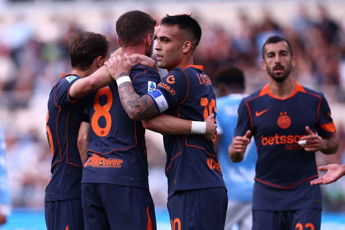 Champion en titre, lInter Milan domine facilement une Lazio réduite à dix