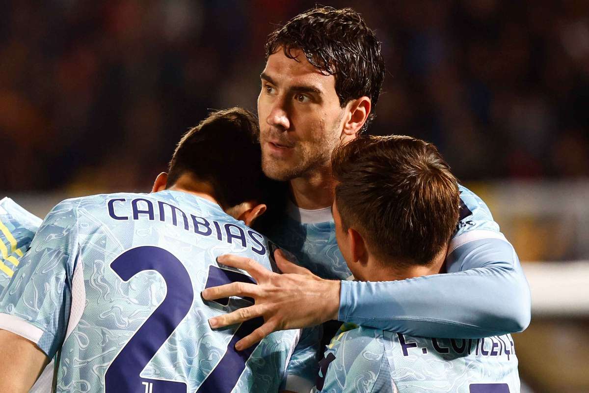 Early Vlahovic goal decisive as Juventus edge Lecce to go four points clear of fifth