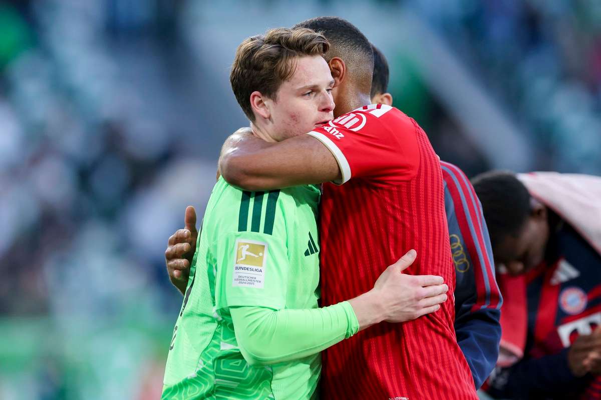 Bayern encantado com Urbig: "Podia ser chamado para o Mundial"