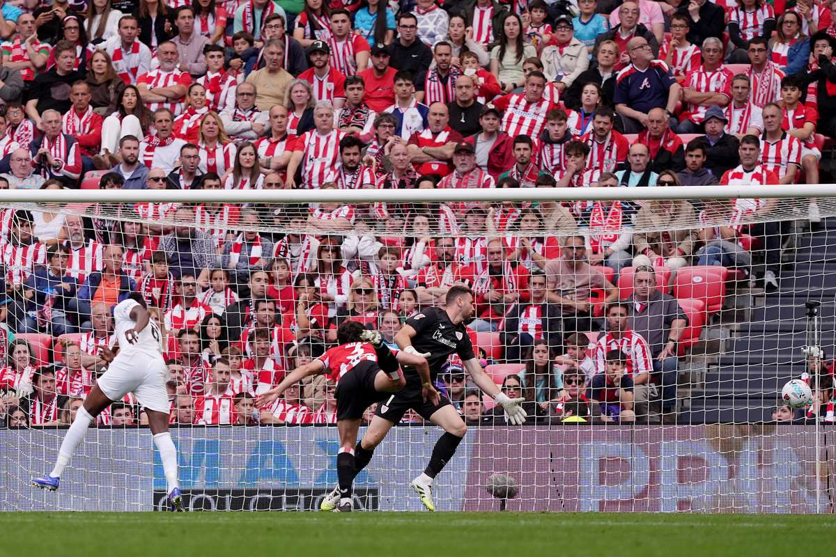Valencia Overcomes Athletic Club in Key Victory Enhancing LaLiga Relegation Battle Prospects